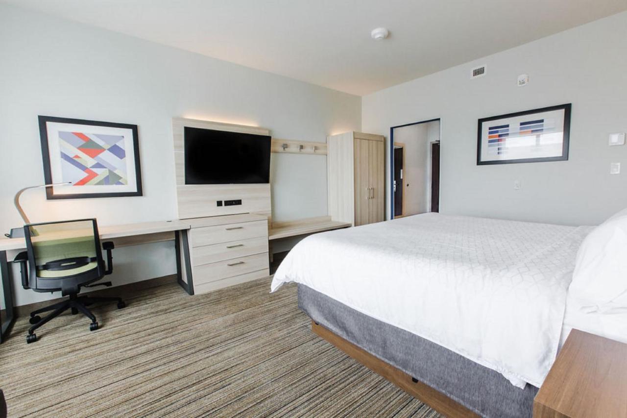 Holiday Inn Express & Suites Edmonton N - St Albert By Ihg Saint Albert Extérieur photo