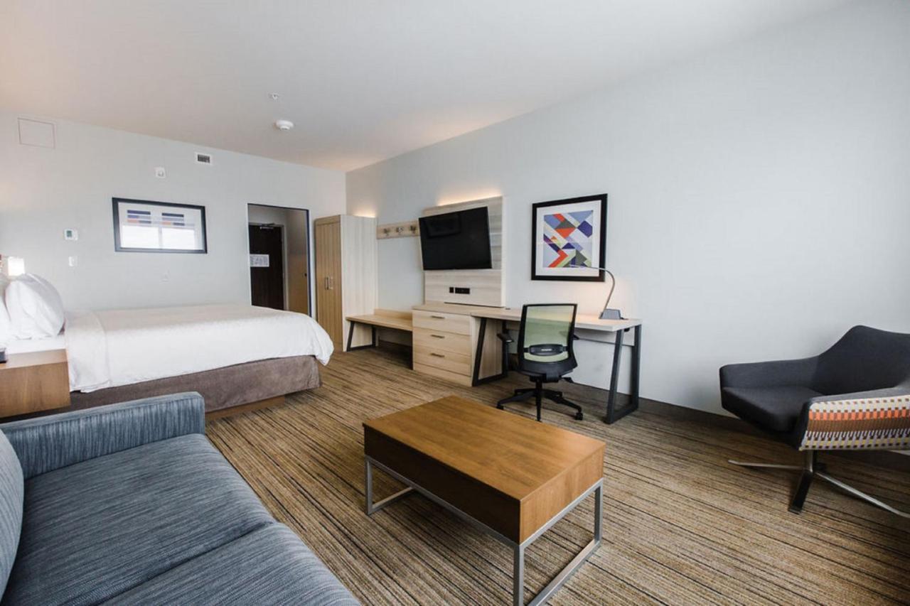 Holiday Inn Express & Suites Edmonton N - St Albert By Ihg Saint Albert Extérieur photo