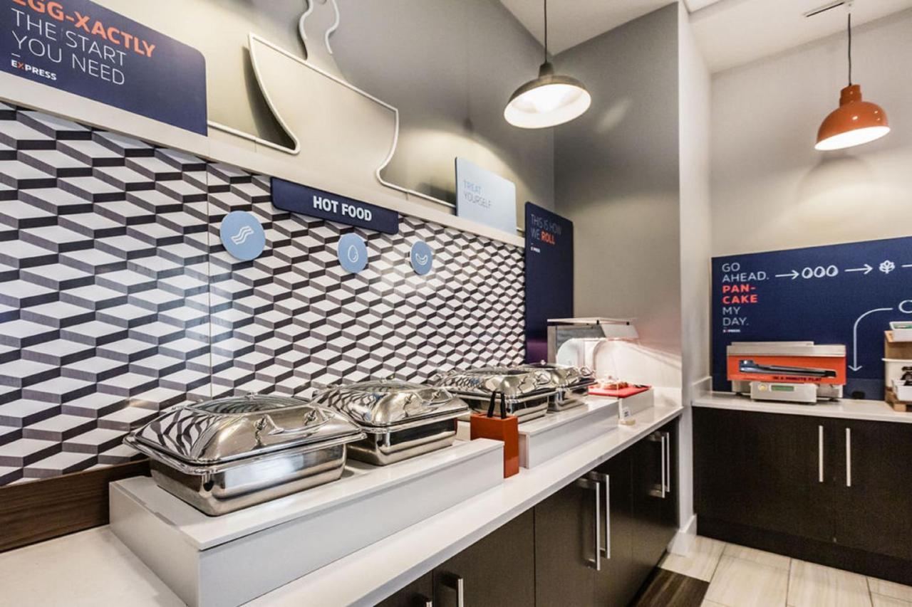 Holiday Inn Express & Suites Edmonton N - St Albert By Ihg Saint Albert Extérieur photo